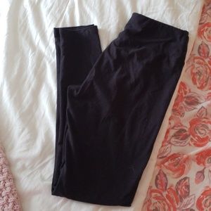 Leggings- solid black lularoe - one size